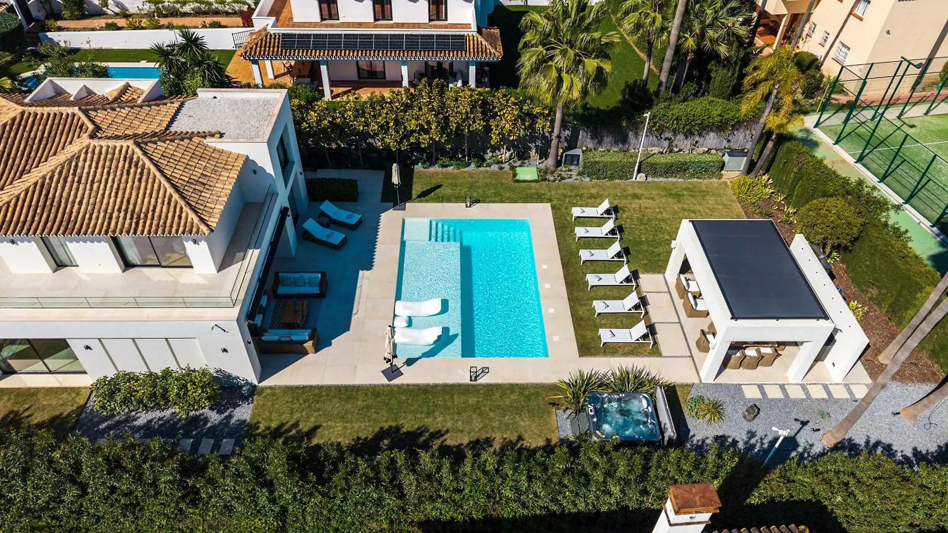 Vacation Marbella I The Nicklaus Villa, Glistening Heated Pool, Hot Tub, Spa Room, Golf Valley, 5 Min Puerto Banus Вилла